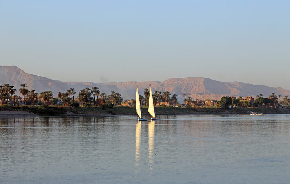 Luxor_Nile_R16.jpg